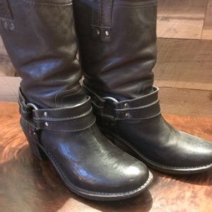 FRYE Harness boots